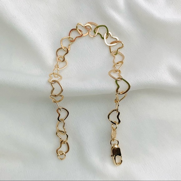 Heart Link Bracelet - Picture 9 of 9